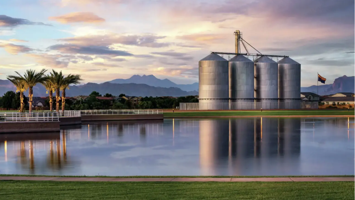 Gilbert, Arizona waterfront